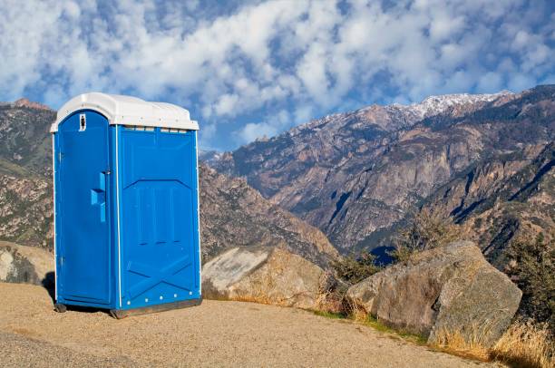 Best VIP or Luxury Restroom Trailers  in Dixon, CA